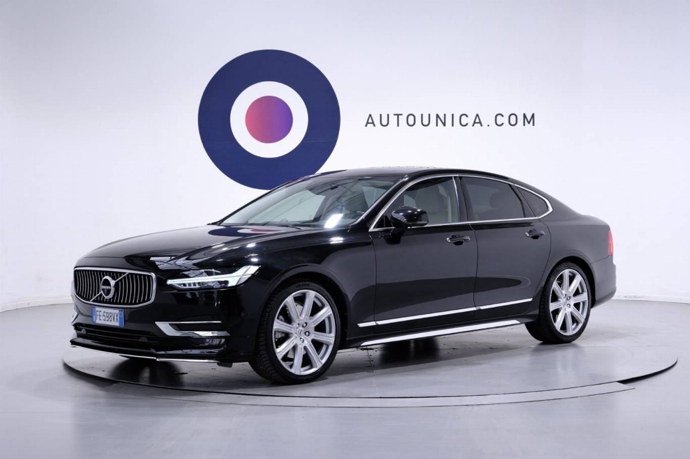 VOLVO S90