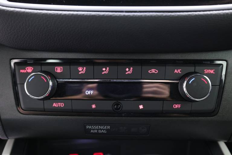 SEAT Arona 24