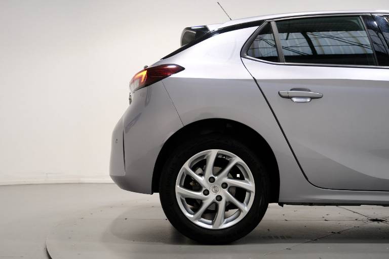 OPEL Corsa 41