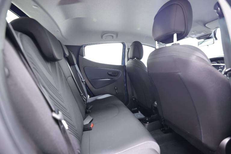 LANCIA Ypsilon 42