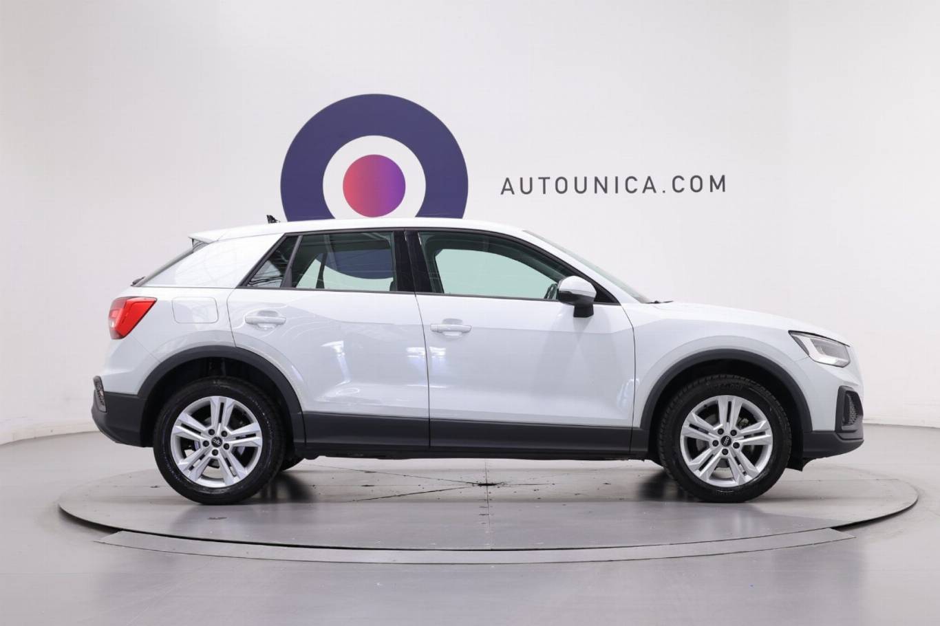 AUDI Q2 4