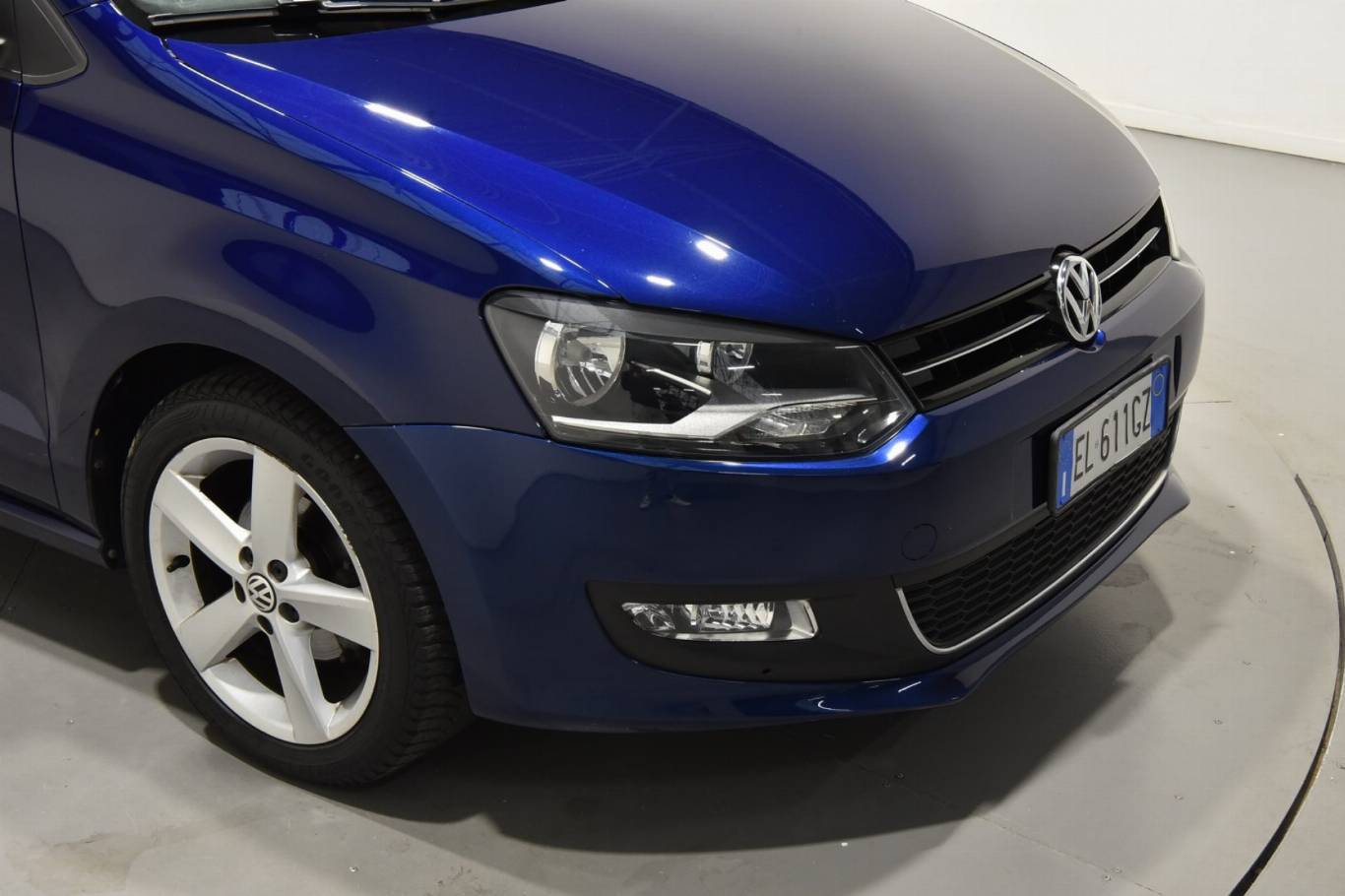 VOLKSWAGEN Polo 33