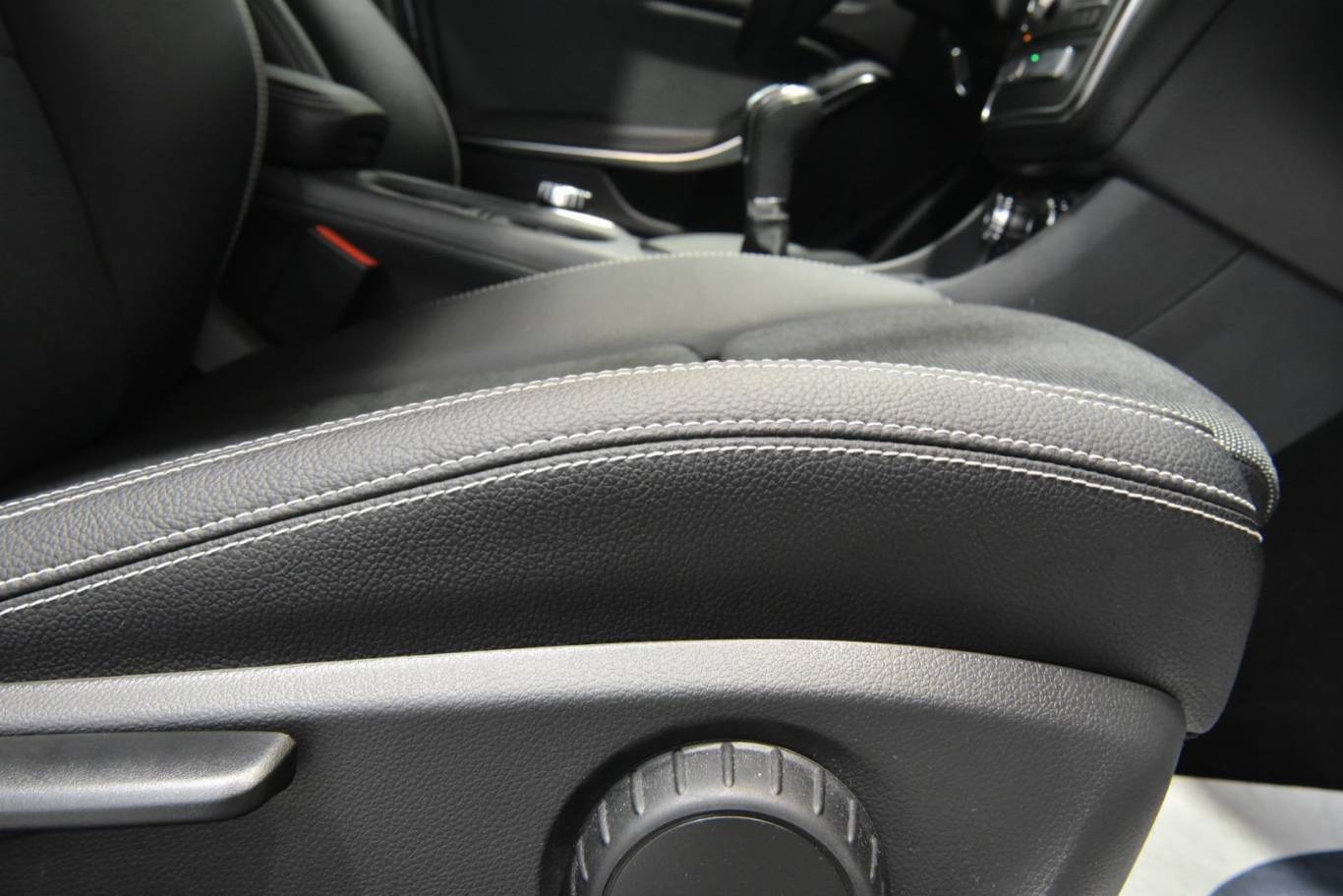 MERCEDES-BENZ A 160 48