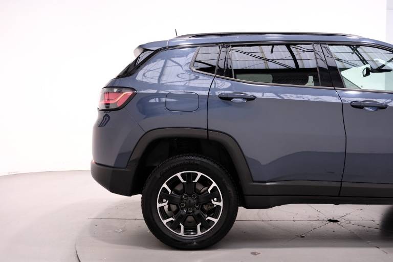 JEEP Compass 62
