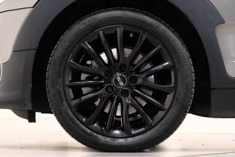 MINI Cooper Clubman 14