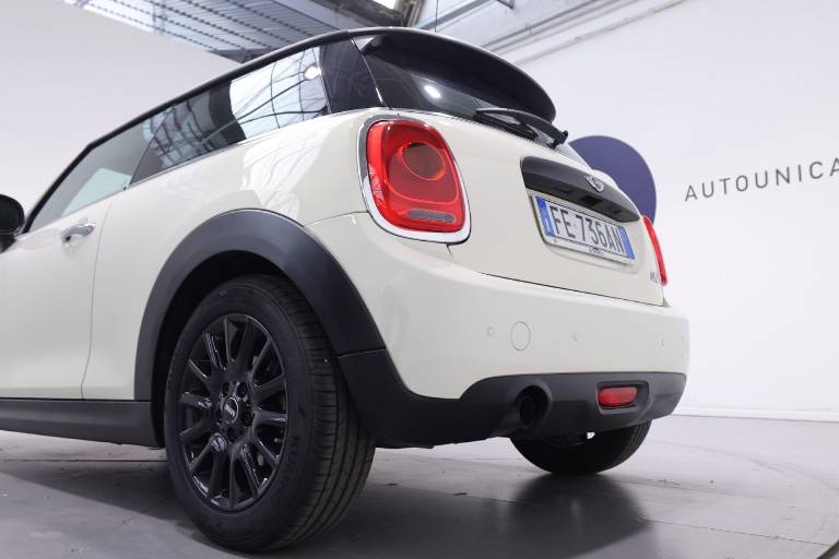 MINI One 34