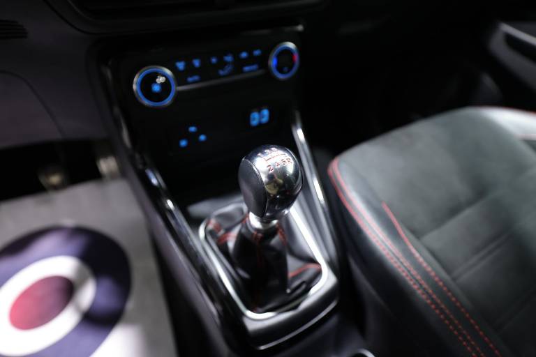 FORD EcoSport 30