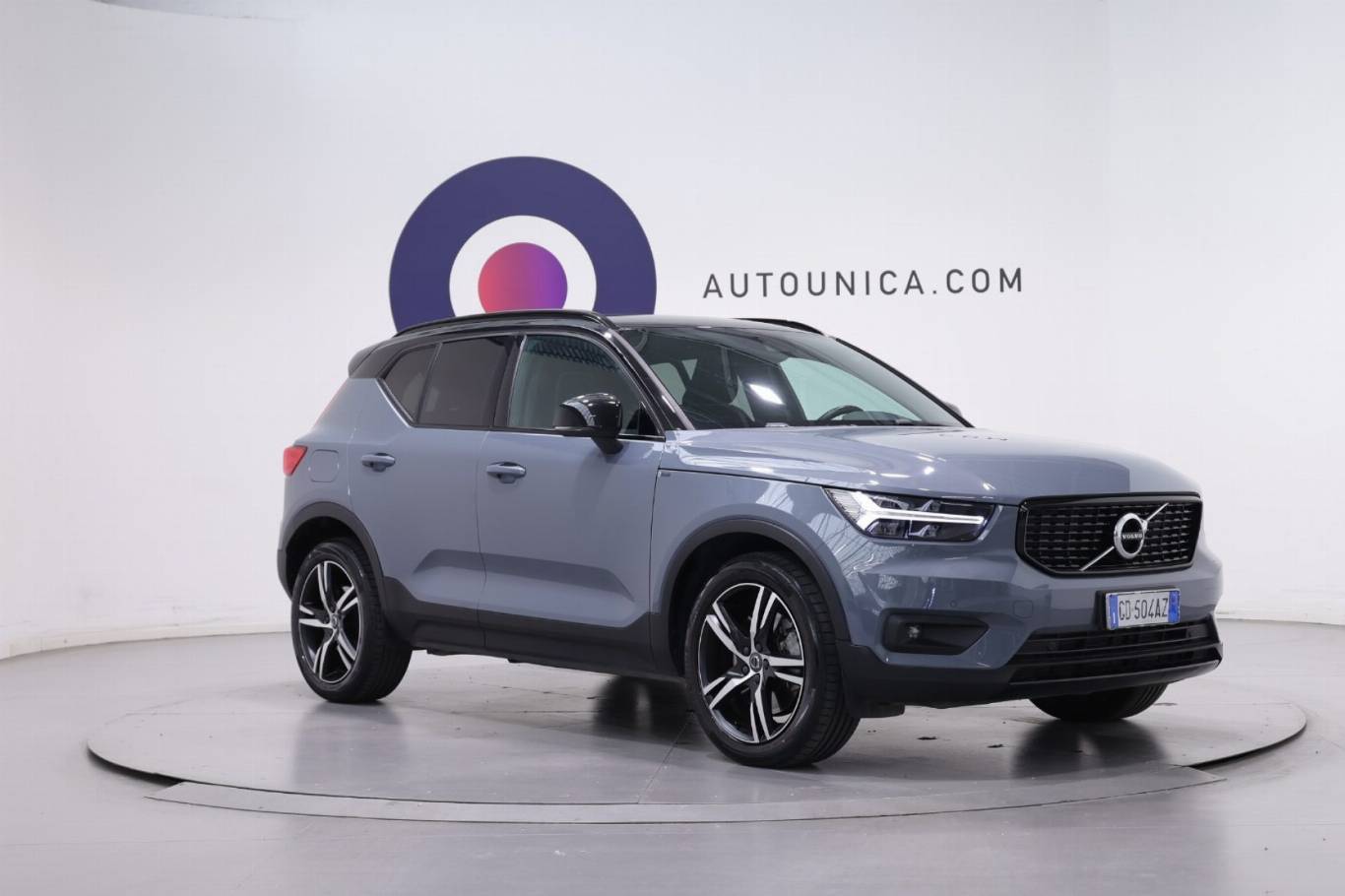 VOLVO XC40 3