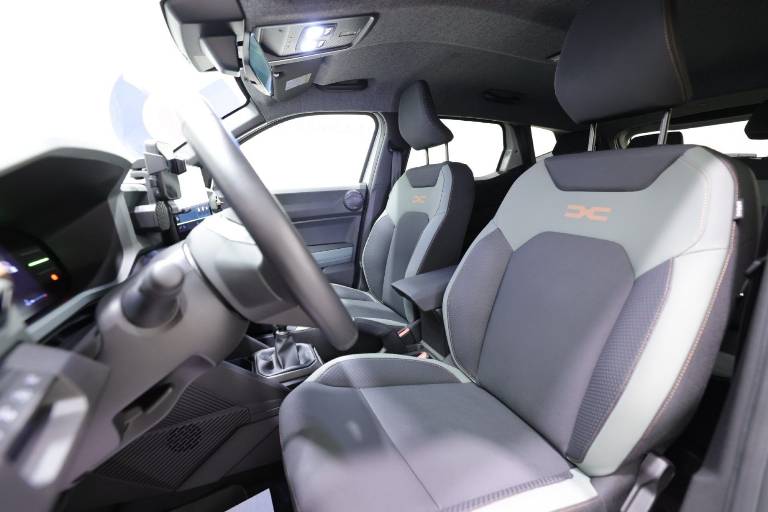 DACIA Duster 6