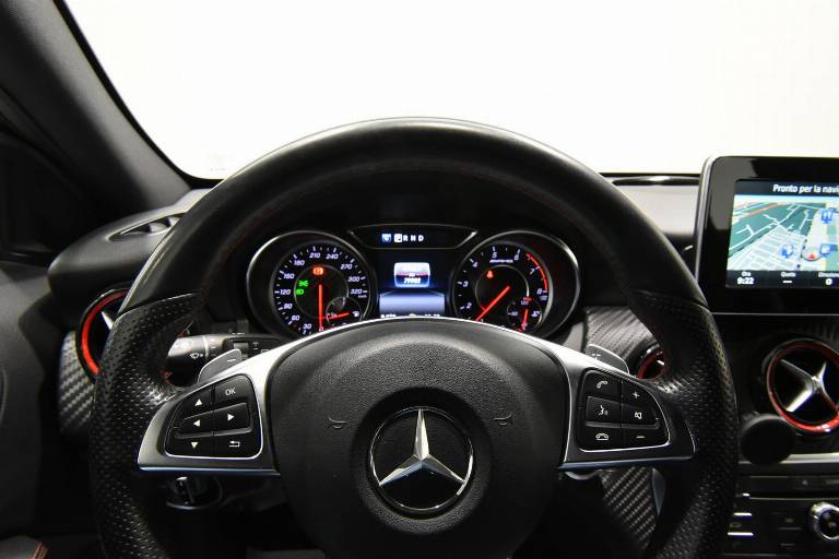 MERCEDES-BENZ A 45 AMG 9