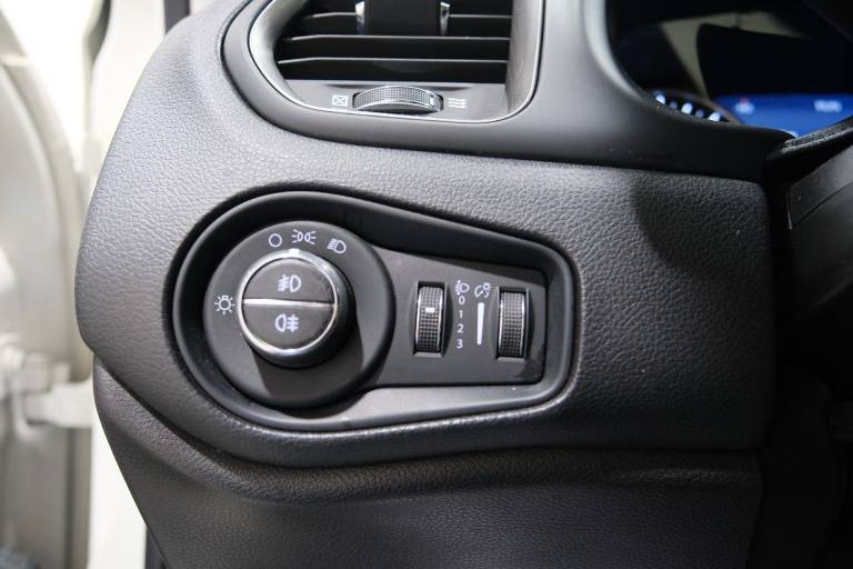 JEEP Renegade 26