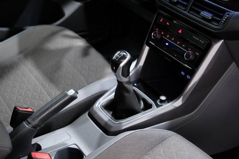 VOLKSWAGEN T-Cross 51