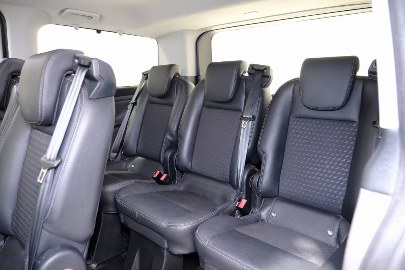 FORD Tourneo Custom 37