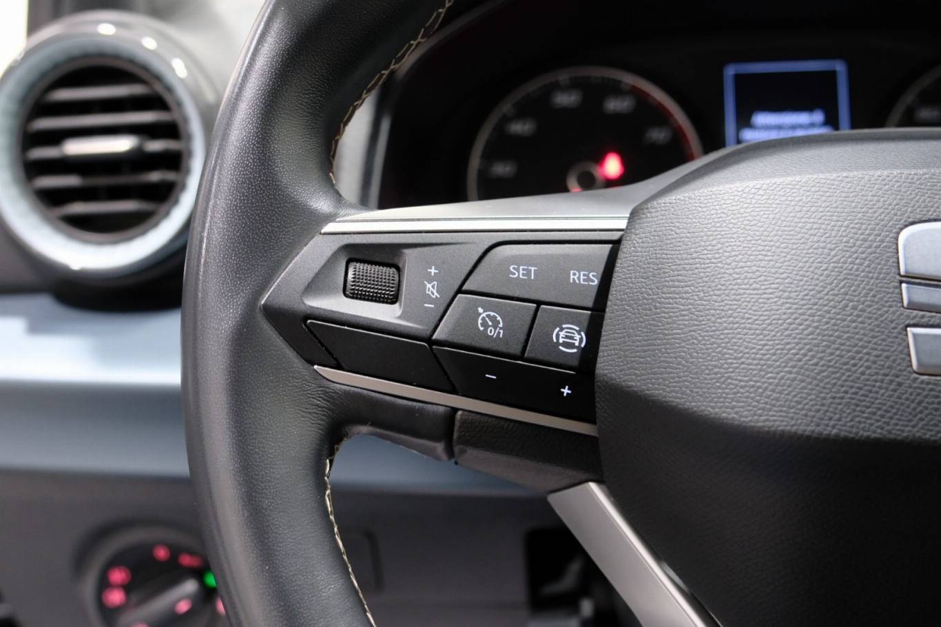 SEAT Arona 17