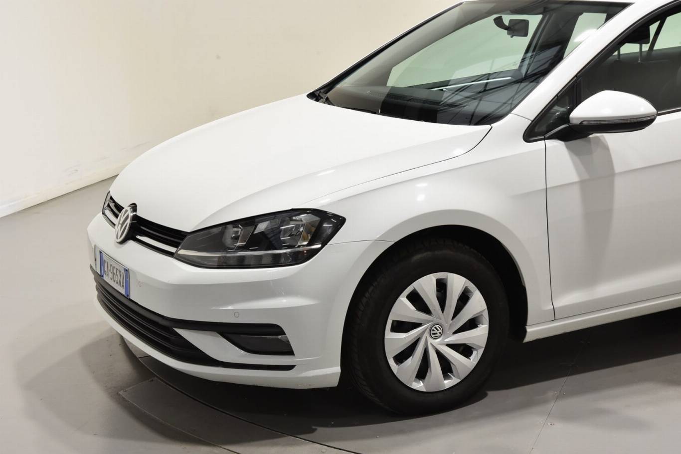 VOLKSWAGEN Golf 19