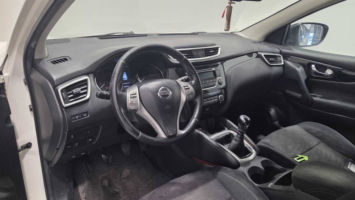 NISSAN Qashqai 11