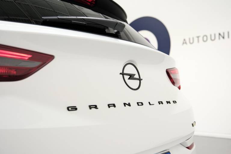 OPEL Grandland 46