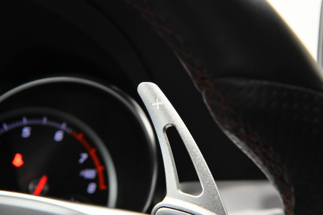 MERCEDES-BENZ CLA 180 27