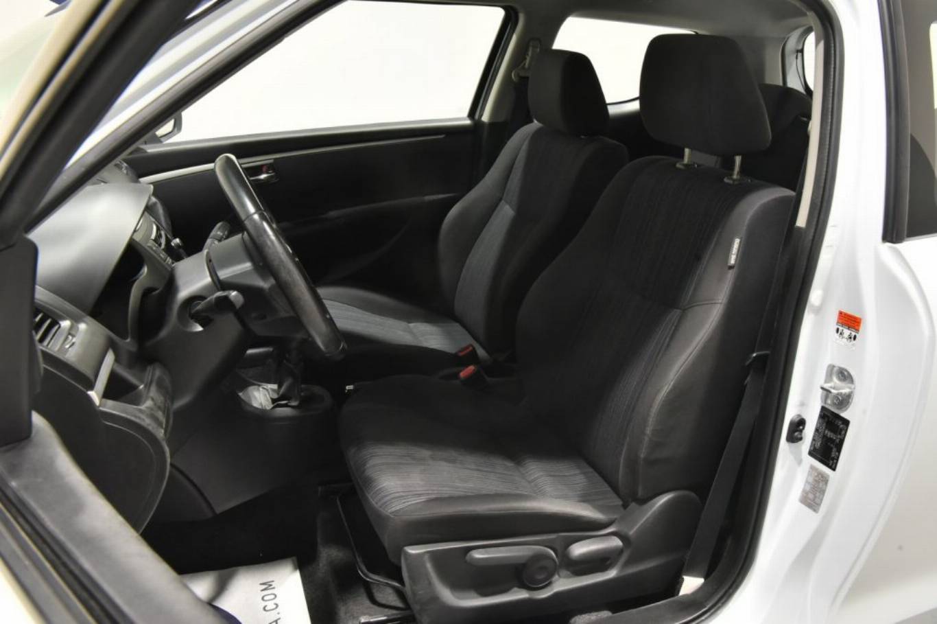 SUZUKI Swift 4