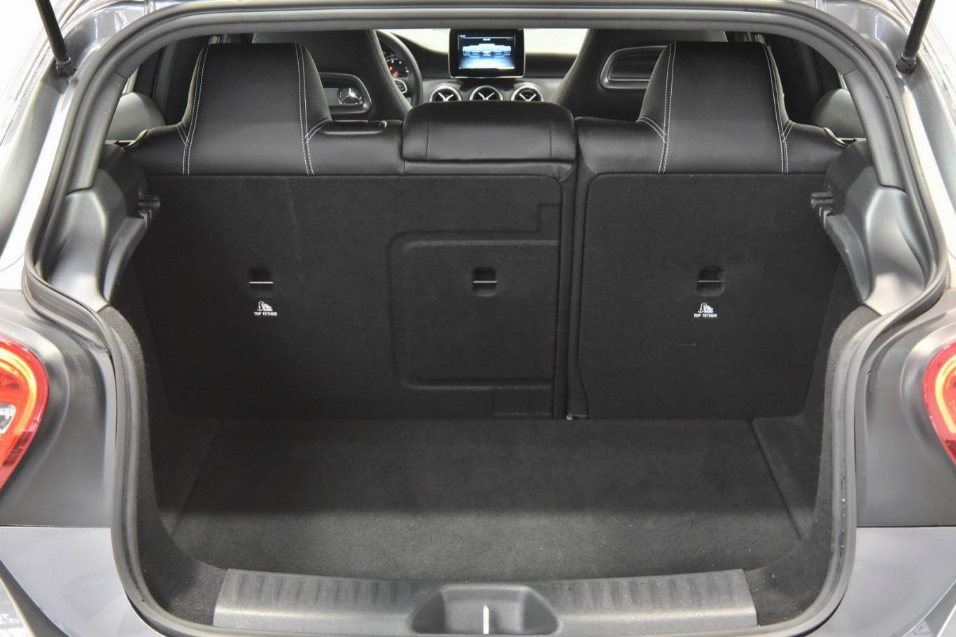 MERCEDES-BENZ A 160 54