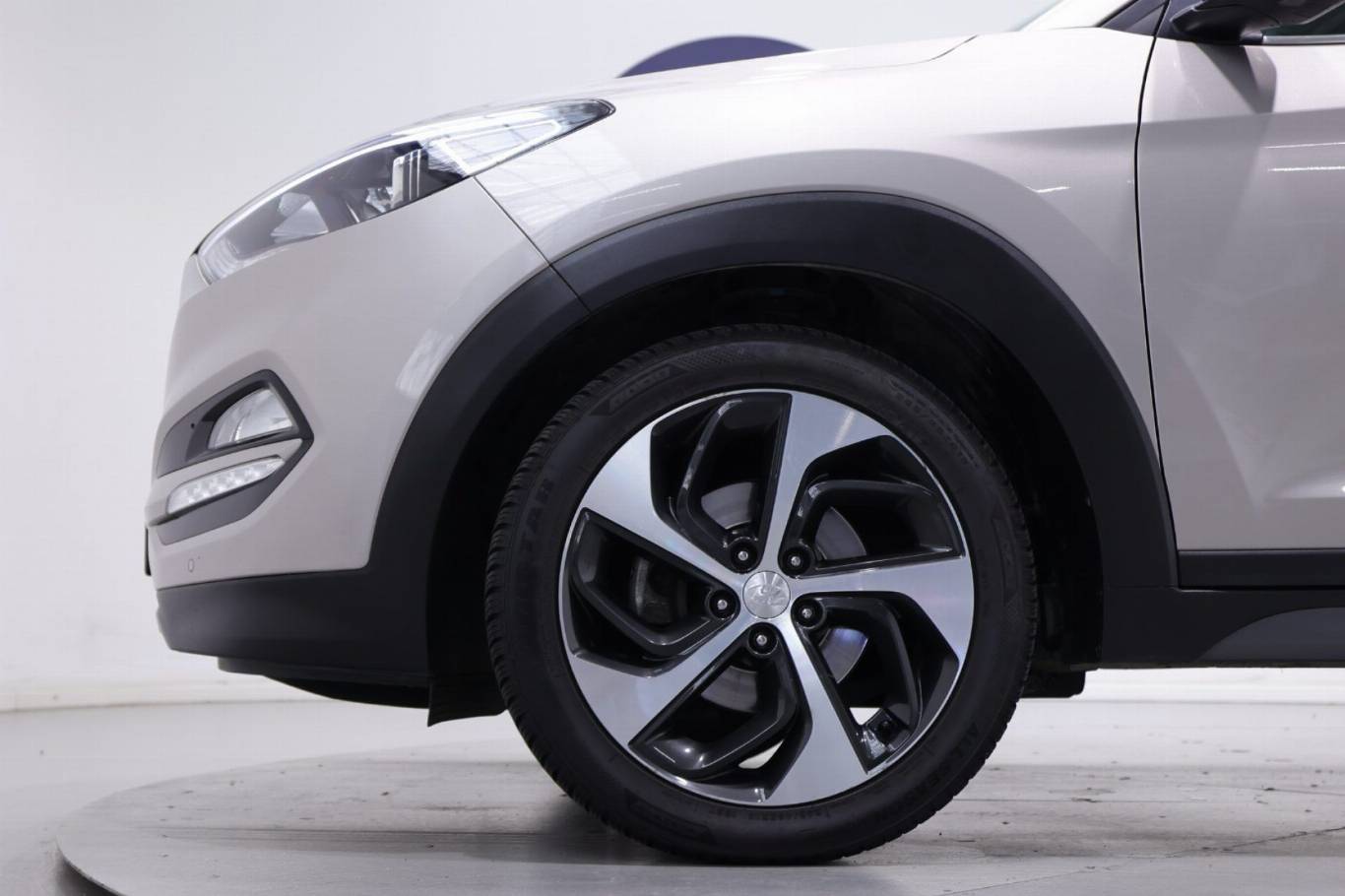 HYUNDAI Tucson 17