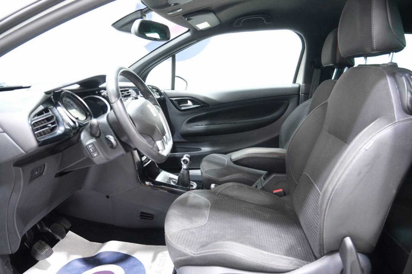 DS AUTOMOBILES DS 3 20