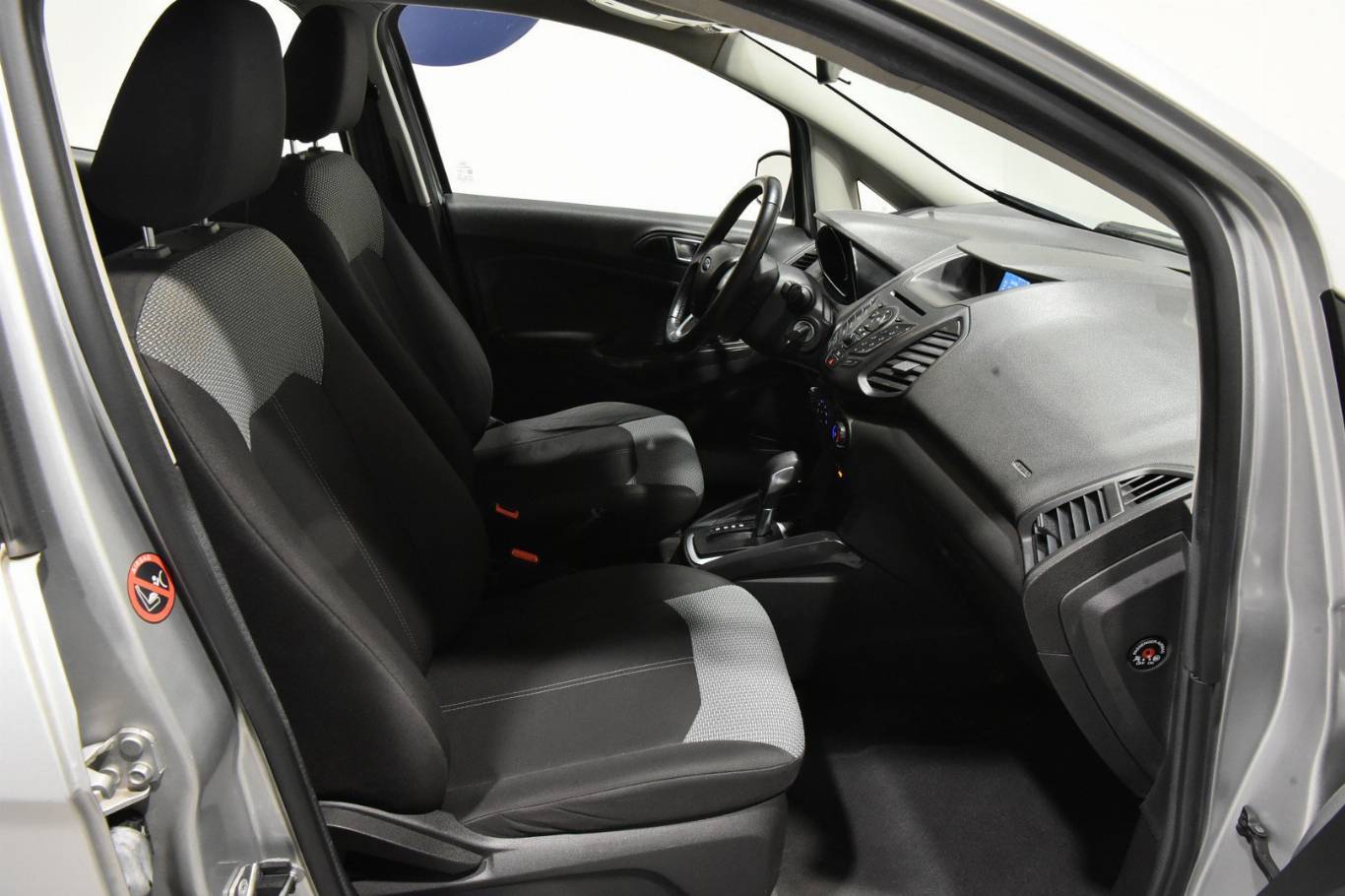 FORD EcoSport 18