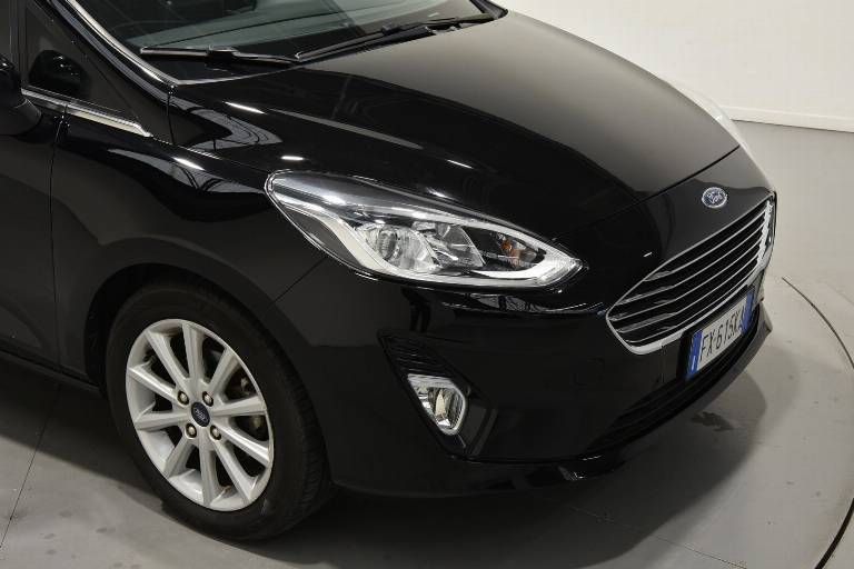 FORD Fiesta 32