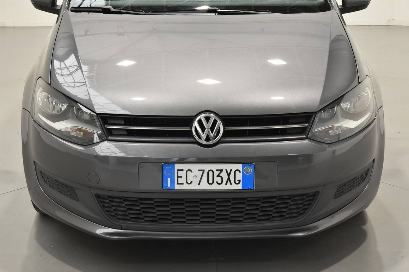 VOLKSWAGEN Polo 37