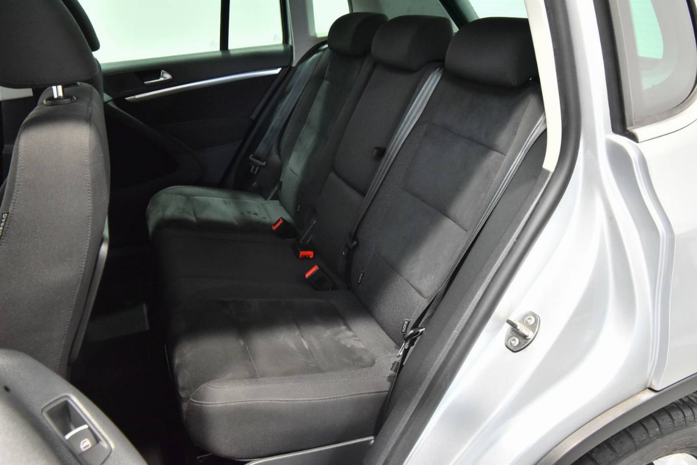 VOLKSWAGEN Tiguan 20