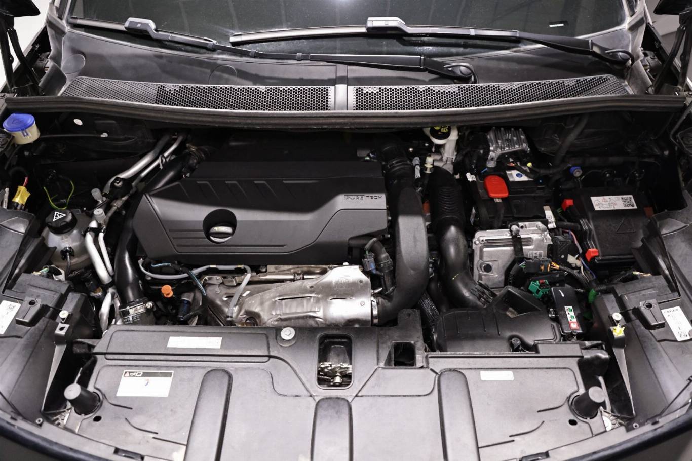 PEUGEOT 3008 70
