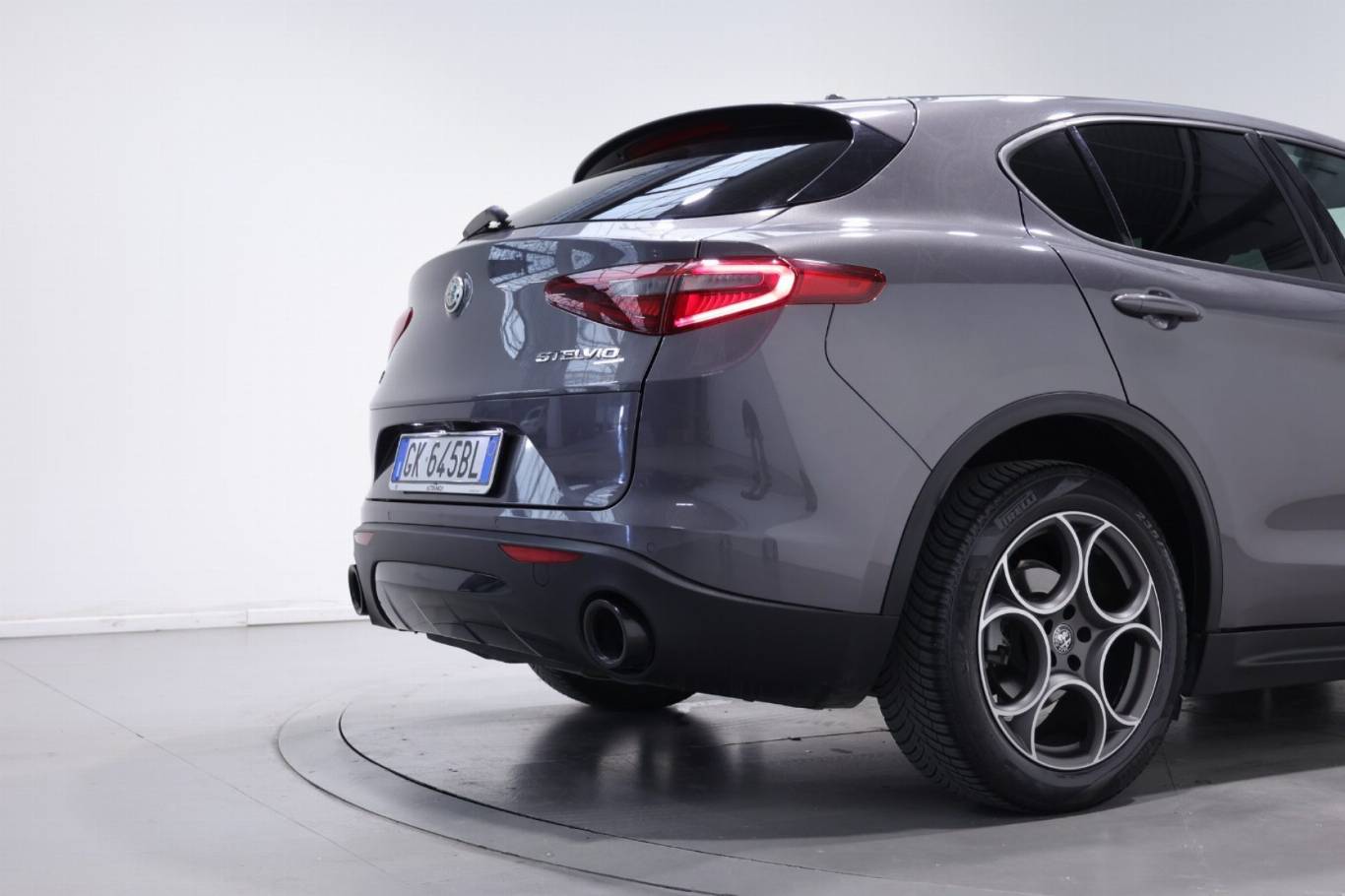 ALFA ROMEO Stelvio 13