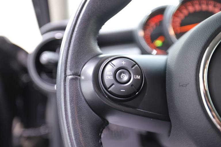 MINI Cooper 20
