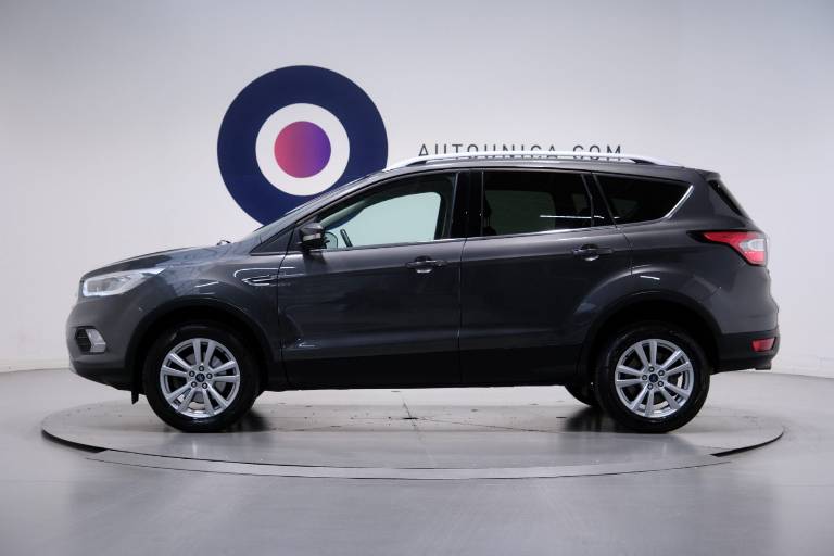 FORD Kuga 17