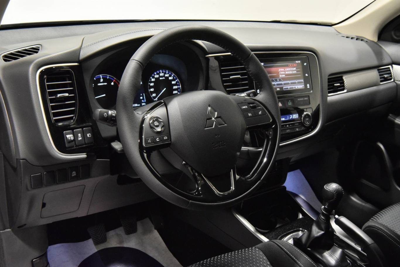 MITSUBISHI Outlander 3