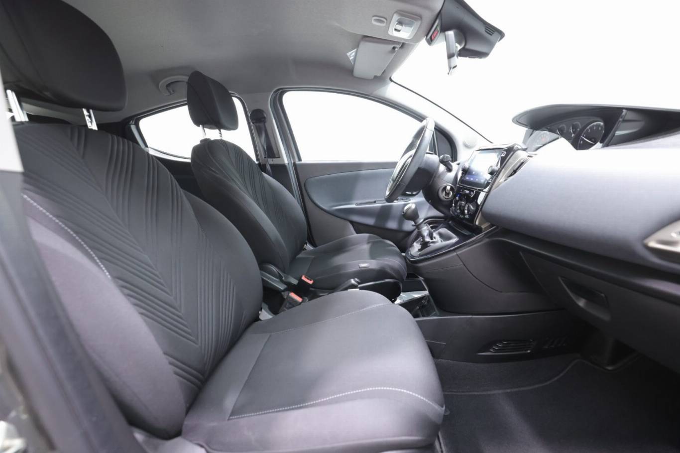 LANCIA Ypsilon 39