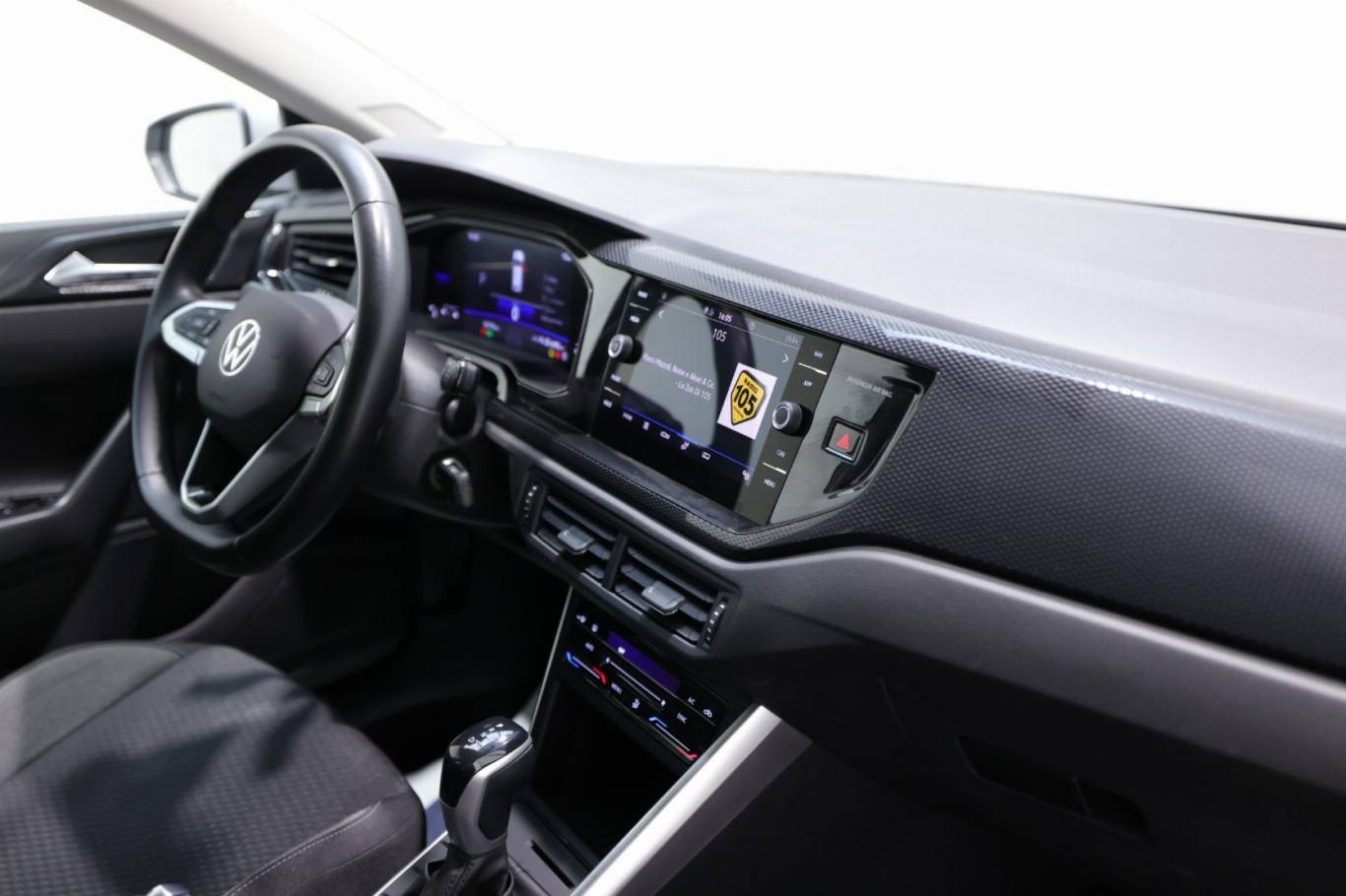 VOLKSWAGEN Polo 46