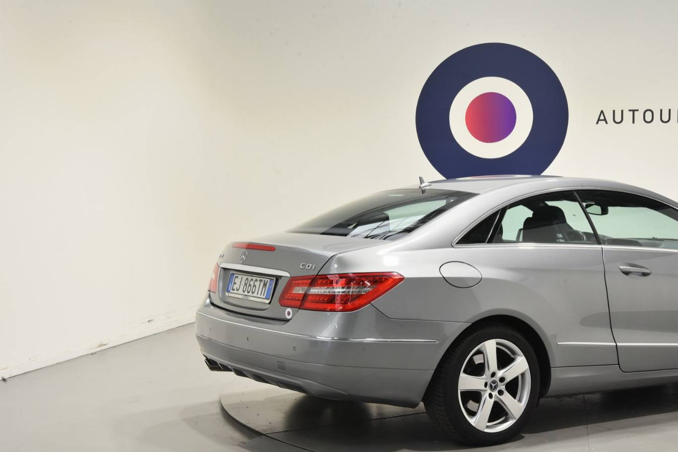 MERCEDES-BENZ E 220 16