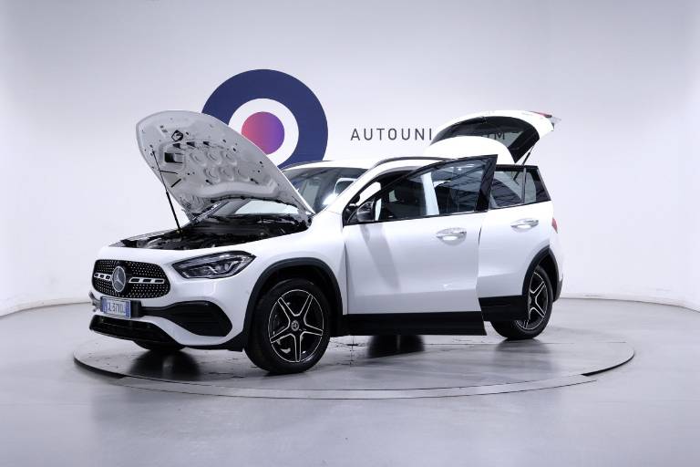 MERCEDES-BENZ GLA 79