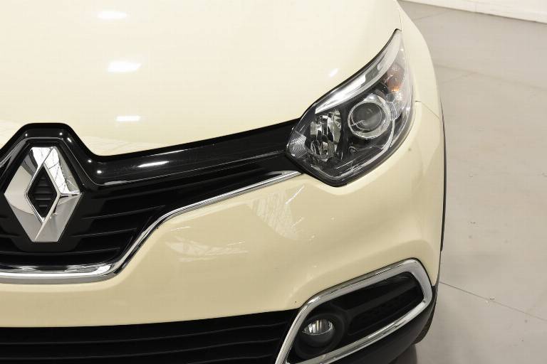 RENAULT Captur 15