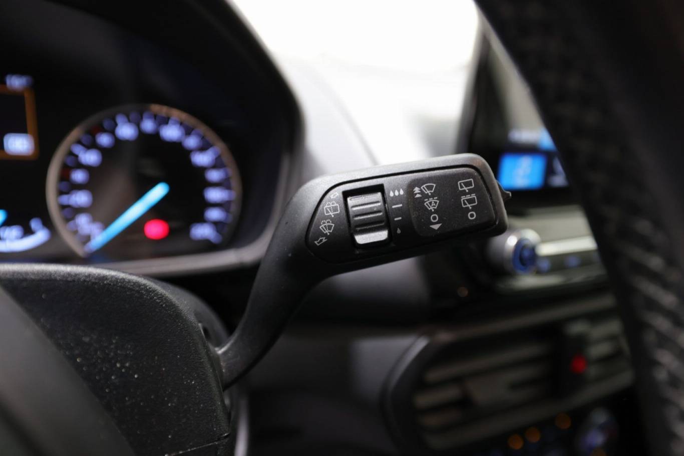 FORD EcoSport 24
