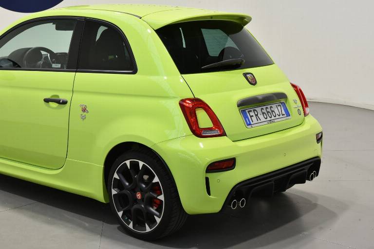 ABARTH 595 Competizione 26