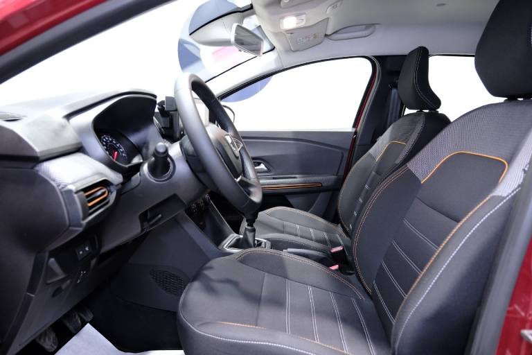 DACIA Sandero 17