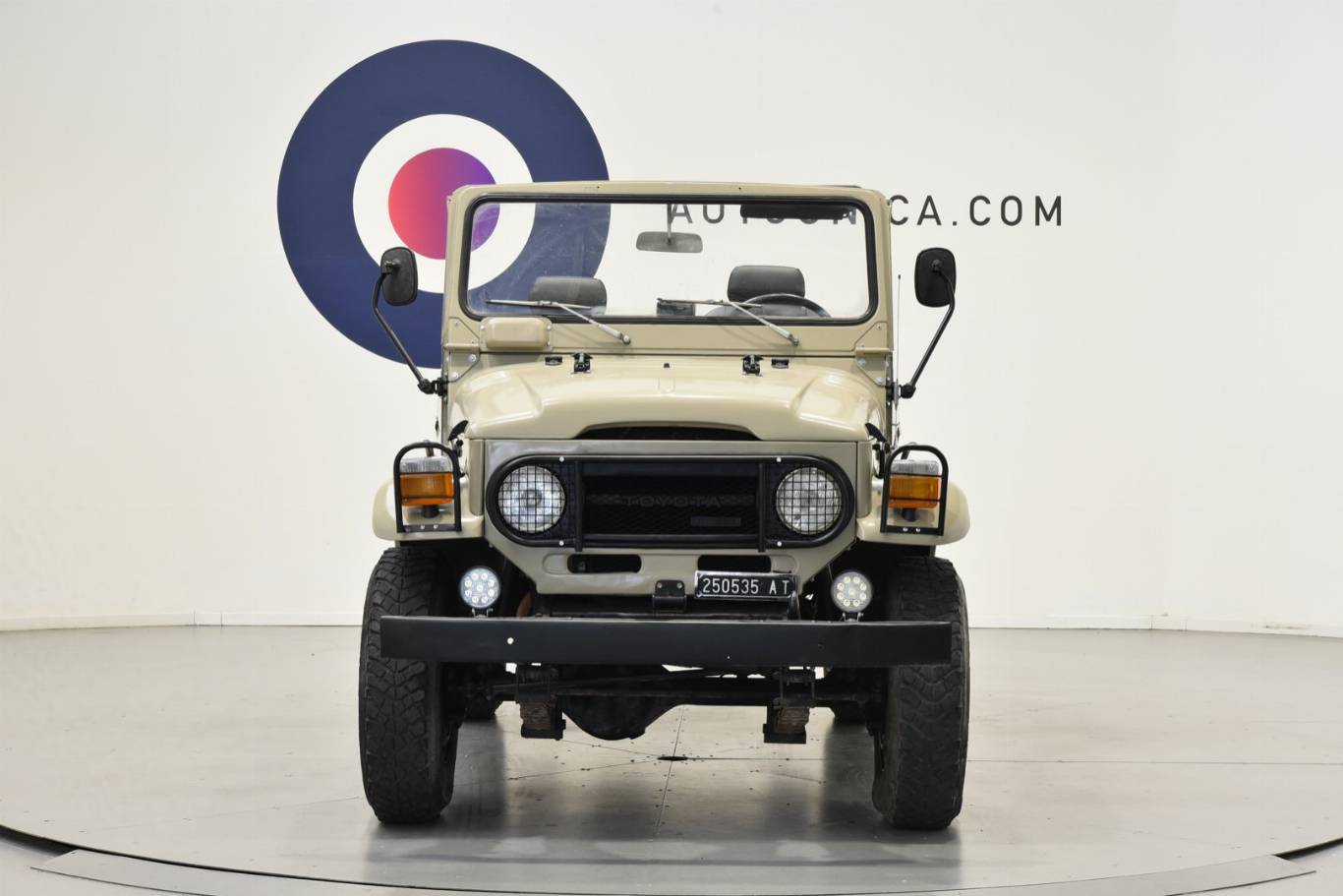 TOYOTA Land Cruiser 2