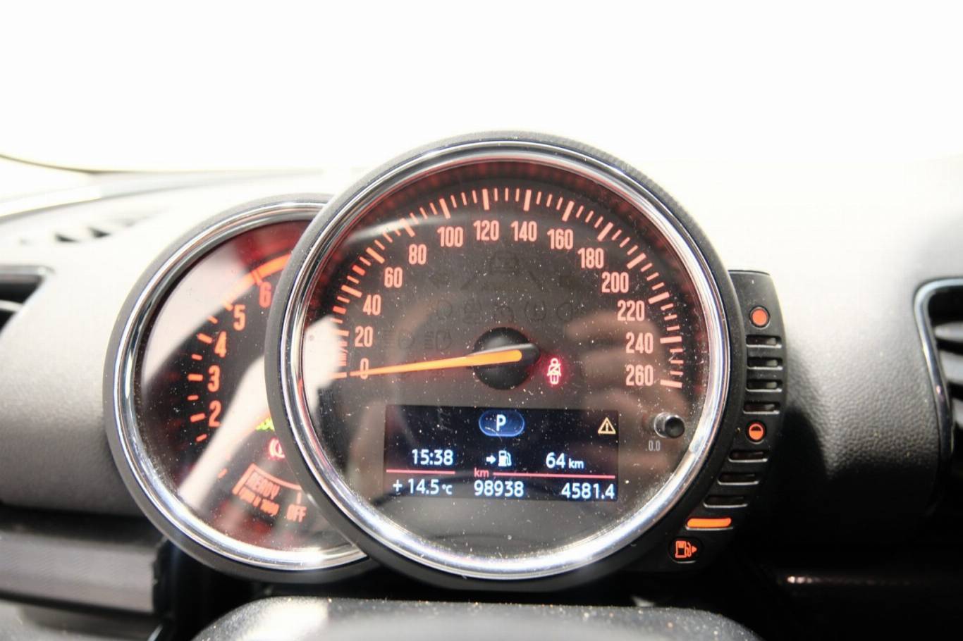 MINI Cooper Clubman 8