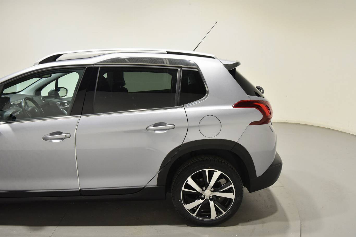 PEUGEOT 2008 53