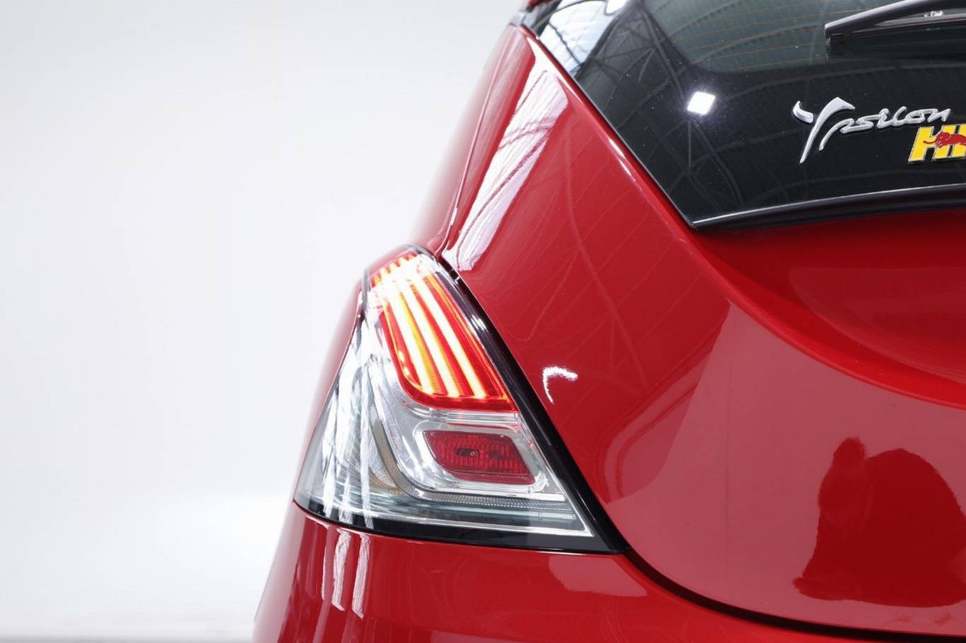 LANCIA Ypsilon 32