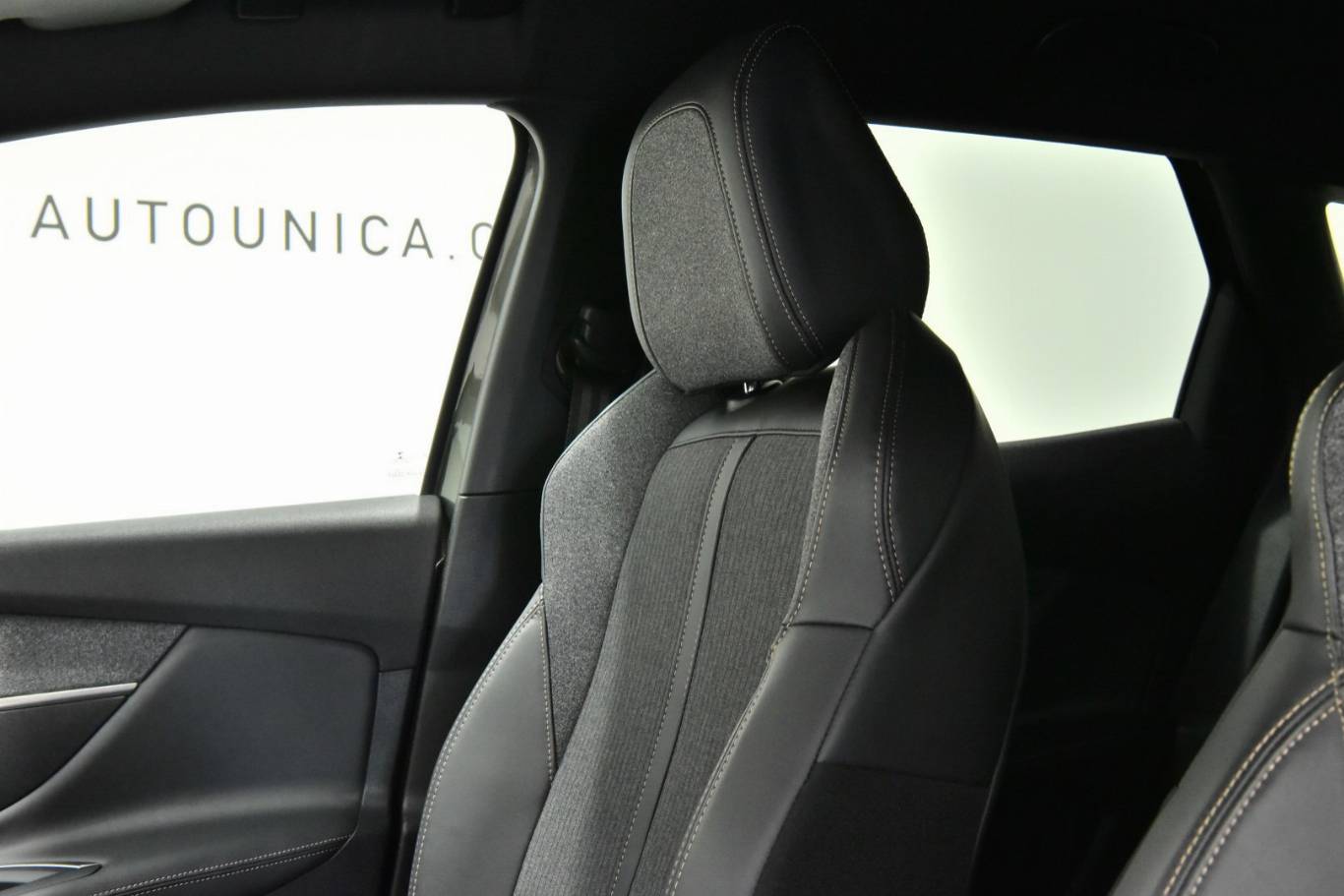 PEUGEOT 3008 46