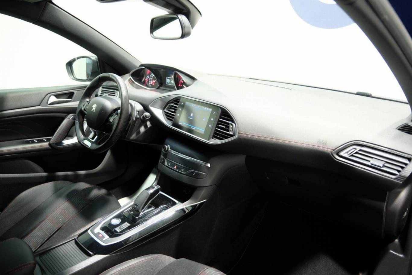 PEUGEOT 308 57