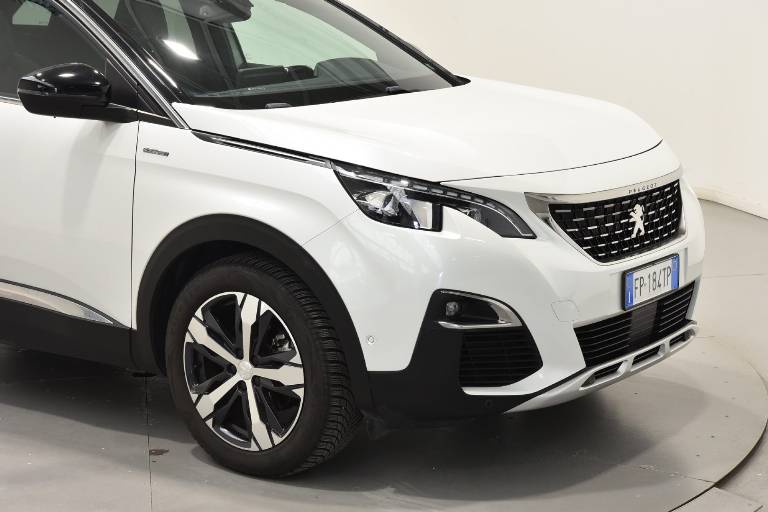 PEUGEOT 3008 12